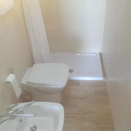 Charming House With Private Pool In * クロトーネ